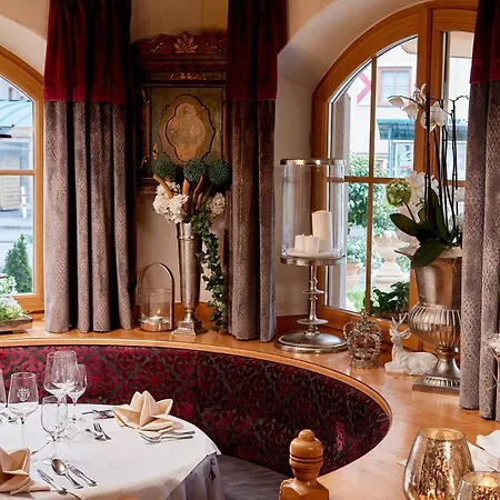 Dorfkrug - Luxury & Апартаменты Капрун