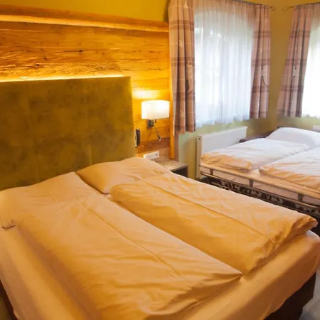 Dorfkrug - Luxury & Капрун